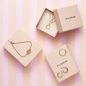 Necklace Boxes